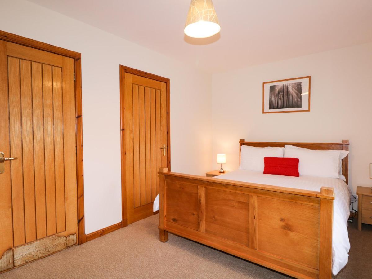 Fersit Log Cottage Roybridge Bagian luar foto